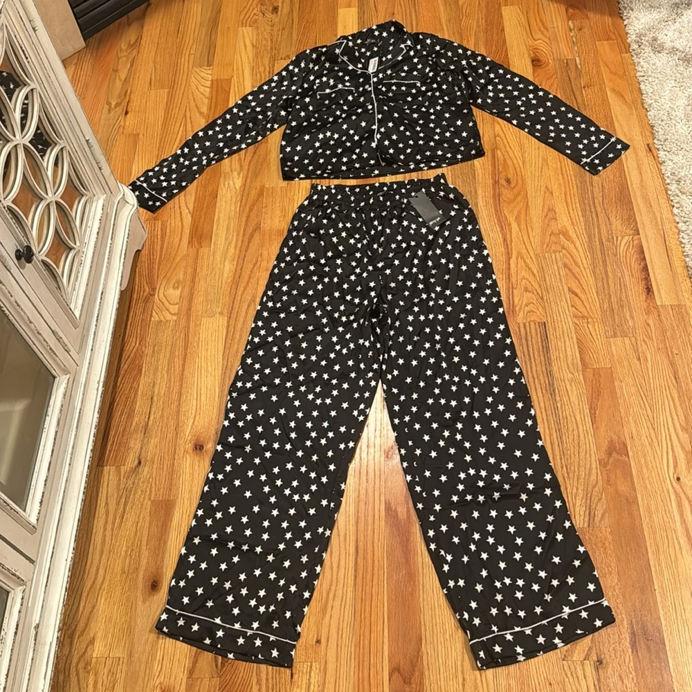 Nasty Gal Star-T The Party Satin Trousers Pajama Set - Picture 5 of 10